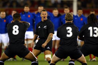 A haka against Les Bleus